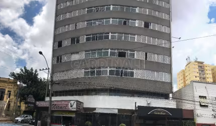 Apartamento com 3 dormitórios no Centro próximo a Escola Álvaro Guião em São Carlos