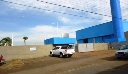 Comercial Galpão em São Carlos