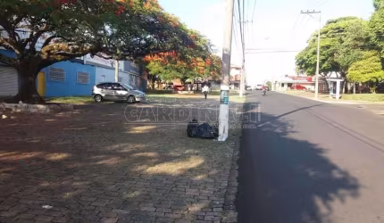 Sala Comercial na Vila Prado próxima ao Estádio Luís Augusto de Oliveira em São Carlos