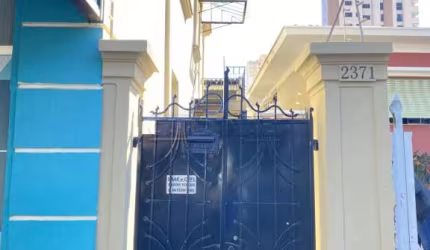 Casa comercial ou residencial no Centro no andar superior a Paralelo Med em São Carlos