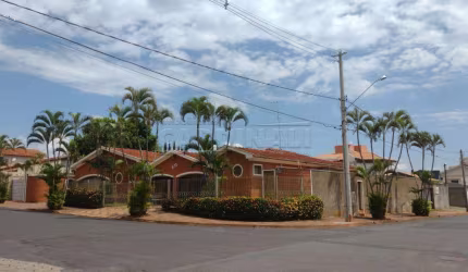 Imóvel Comercial no coração da Vila Harmonia. Venha conhecer. Ótimo para clinicas, consultórios, lojas e similares.