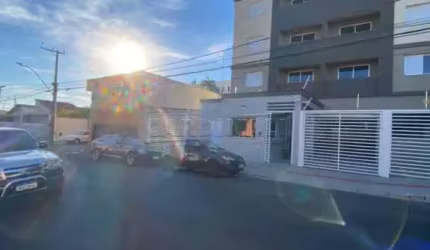 imóvel bem localizado.