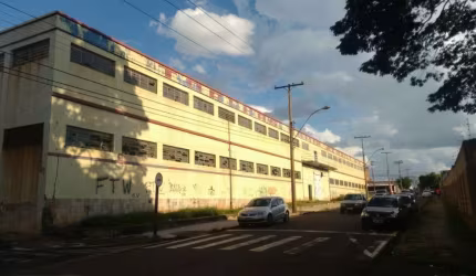 Comercial Galpão em São Carlos