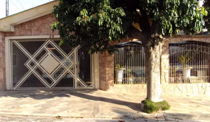 Casa Padrão em São Carlos