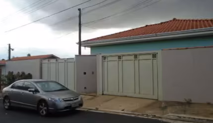 Casa comercial ou residencial no Parque dos Timburis próxima a Havan em São Carlos