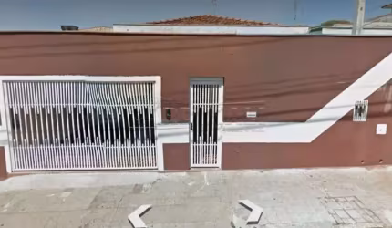 Casa comercial ou residencial na Vila Prado próxima ao SENAI em São Carlos