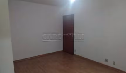 Excelente apartamento em condomínio muito bem localizado.