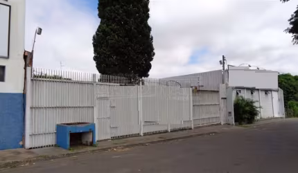Comercial Galpão em São Carlos