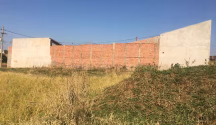 Terreno Padrão em São Carlos