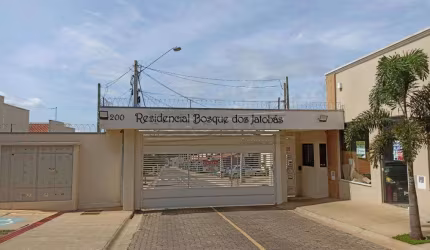 Casa de condomínio com 2 dormitórios em Água Vermelha