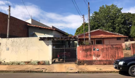 Área de 993 metros.