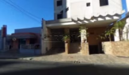 Apartamento com 2 dormitórios e 1 suíte no Centro próximo ao Compre Bem em São Carlos
