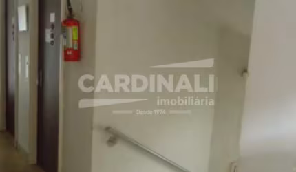 Apartamento com 2 dormitórios no Núcleo Res. Silvio Vilari próximo a Prefeitura Municipal em São Carlos