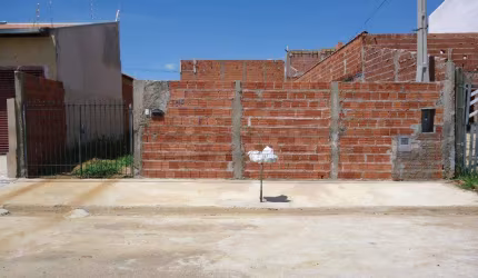 Casa Padrão em São Carlos