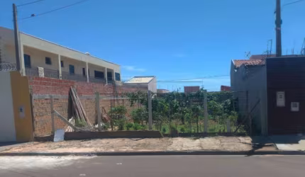 Ótima localização.