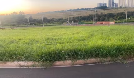 Terreno Padrão em São Carlos