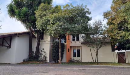 Excelente casa em ótima localização.