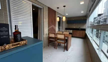 Apartamento de Alto Padrão MOBILIADO e DECORADO no Canto do Forte, 3 dormitórios em Praia Grande.