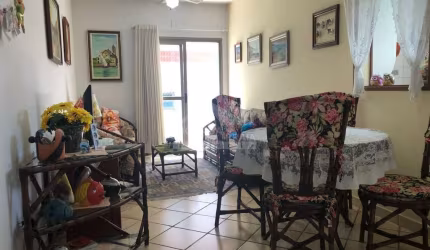 Apartamento MOBILIADO no Canto do Forte, 2 dormitórios, sacada, 100 metros praia, confira em PG.