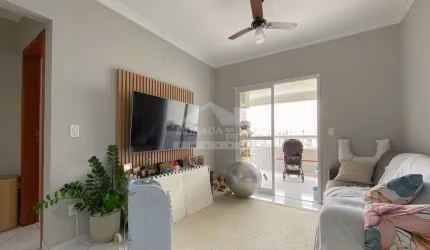 Apartamento SEMI MOBILIADO, 2 Dormitórios, Sacada, Só na Imobiliária em Praia Grande.