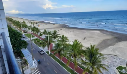Apartamento FRENTE AO MAR e MOBILIADO no Solemar, 3 Dormitórios, Só na Imobiliária em Praia Grande.