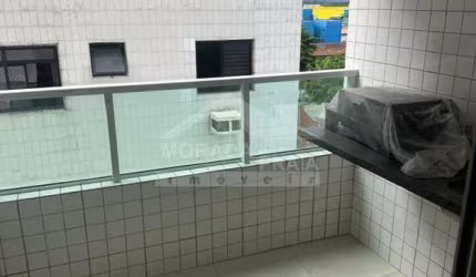 Apartamento na Aviação de 2 dormitórios, confira na imobiliária em Praia Grande.