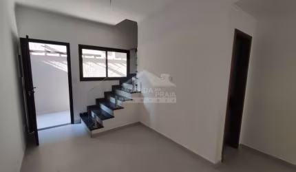 Sobrado em condomínio fechado na Vila Sônia, 2 dormitórios, confira em Praia Grande.