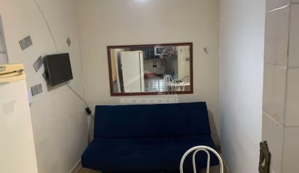 Kitnet mobiliada com 1 dormitório a 150 metros da praia!  Perfeita para morar.