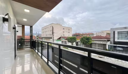 SUPER PREÇO! Casa de condominio MOBILIADA no Maracanã, 2 dormitórios, confira em Praia Grande.