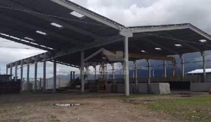 Área gigante COMERCIAL ou INDUSTRIAL, confira somente na imobiliária em Praia Grande.