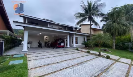 Casa m Condomínio Fechado Próximo ao Carrefour.