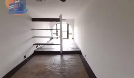 Apartamento c/ Ótima Localização Apenas 400 Metros da Praia Enseada.