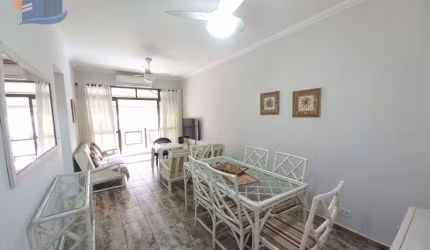 Ótima Localização 300 Metros da Praia Enseada.