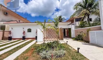 Linda Casa Térrea Alto Padrão no Jardim Acapulco.
