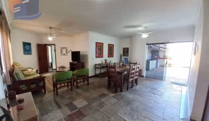 Ampla Cobertura próximo a Região Brunela Enseada - Guarujá!