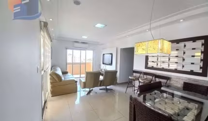 Cobertura Reformada Lado Praia Região dos Restaurantes!
