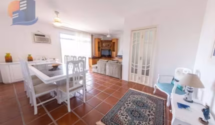 Amplo Apartamento á 300 metros do Mar.