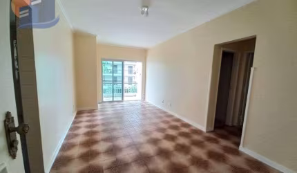 Amplo Apartamento Apenas 3 Quadras da Praia Enseada.