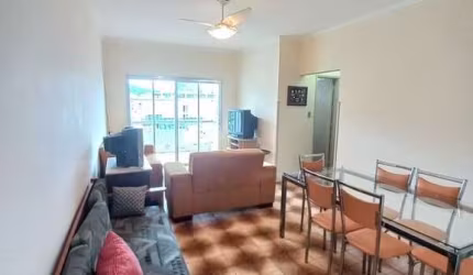 Amplo Apartamento Apenas 3 Quadras da Praia Enseada.