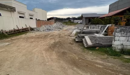 Lote/Terreno a venda Aririú  possui 396 m² plano
