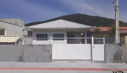 Casa na Guarda do Cubatão com 3 quartos