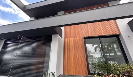 Casa na Pedra Branca com 4 suítes 5 banheiros e 2 vagas de garagem