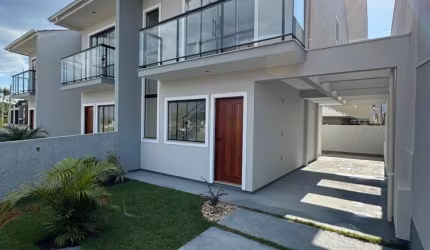 Casa em Potecas com 2 suítes, 3 banheiros e 2 vagas de garagem