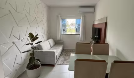Apartamento em Fundos com 2 quartos