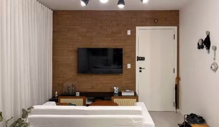 Apartamento no Pagani com 2 quartos sendo 1 suíte, 2 banheiros e 2 vagas de garagem