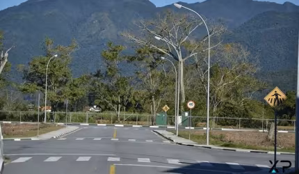 Lote/Terreno no Centro de Santo Amaro da Imperatriz com 360 metros