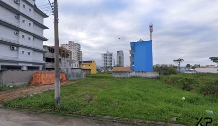 Terreno Comercial localizado na Pedra Branca com 737m²