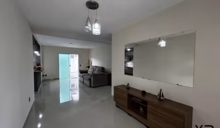 Casa a venda com 3 quartos sendo 1 suíte, 3 banheiros e 1 vagas de garagem