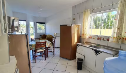 Apartamento a venda com 3 quartos, 1 banheiroe 2 vagas de garagem.