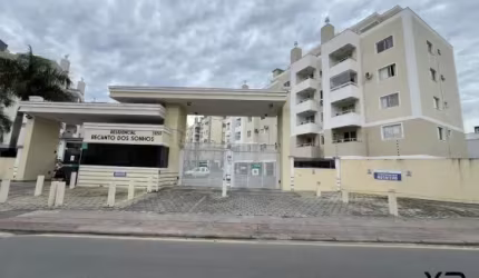 Apartamento a venda com 2 quartos, 1 banheiro e 1 vaga de garagem.